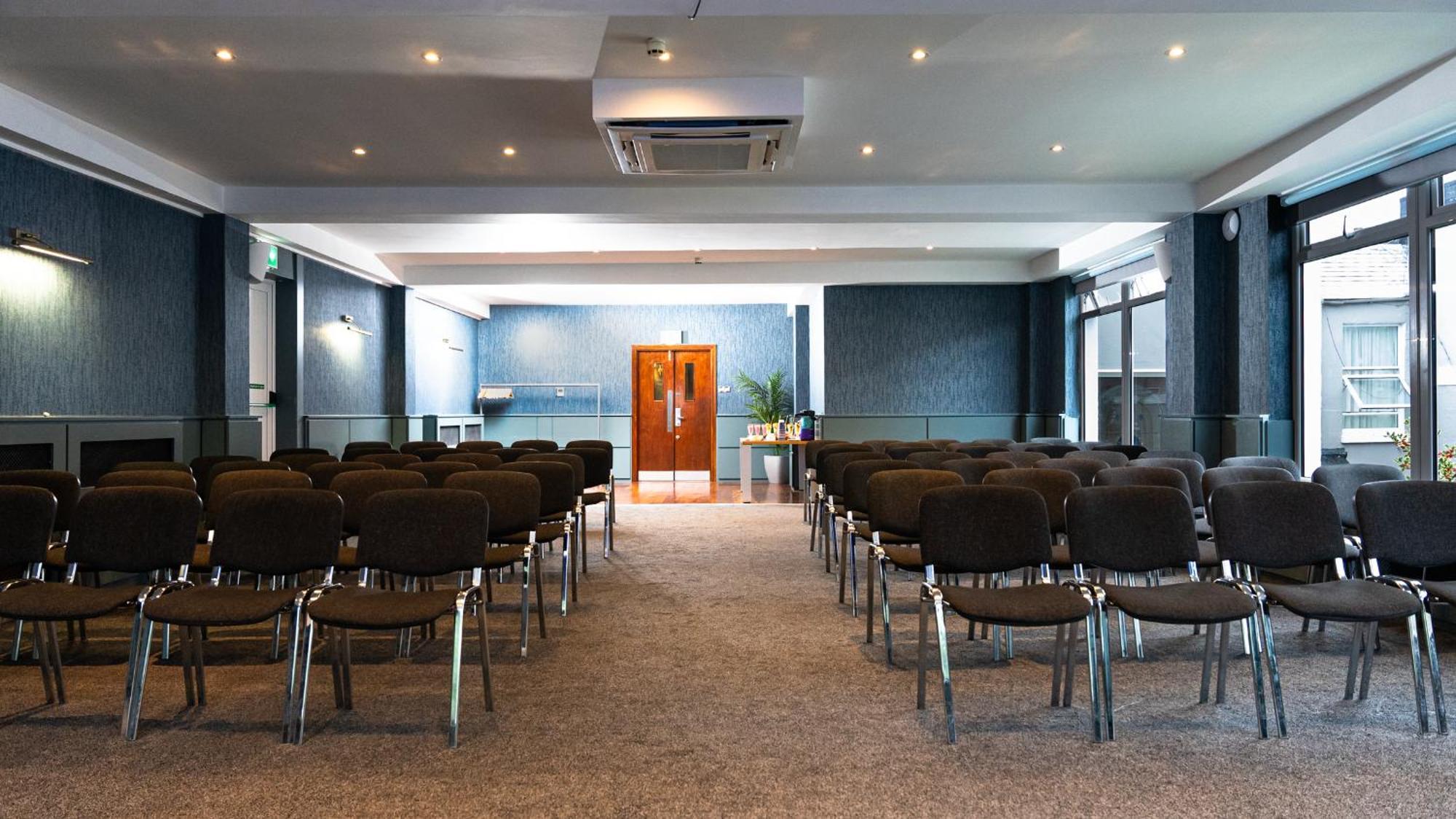 Sandymount Hotel Дъблин Екстериор снимка