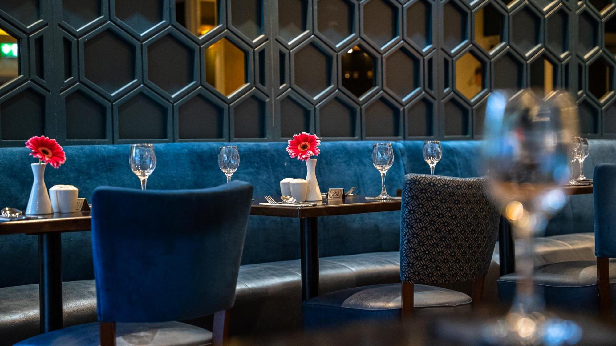 Sandymount Hotel Дъблин Екстериор снимка